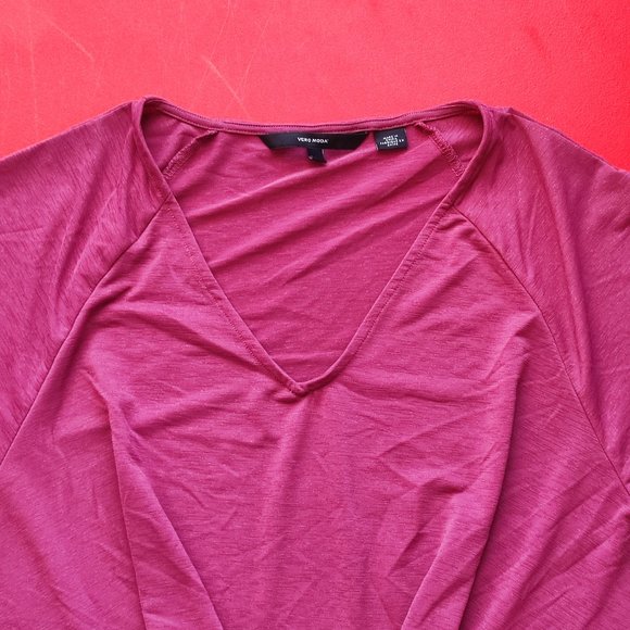 Vero Moda V neck short sleeve shirt / blouse women's size M - Picture 2 of 4